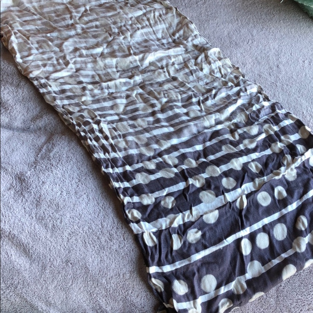 Scarf - Picture 4 of 4